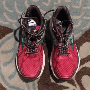 Brooks Ravenna 7 running shoes